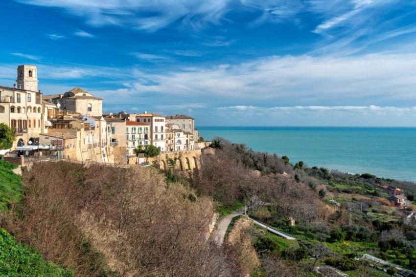 Eli 'S Home Vasto Exterior foto